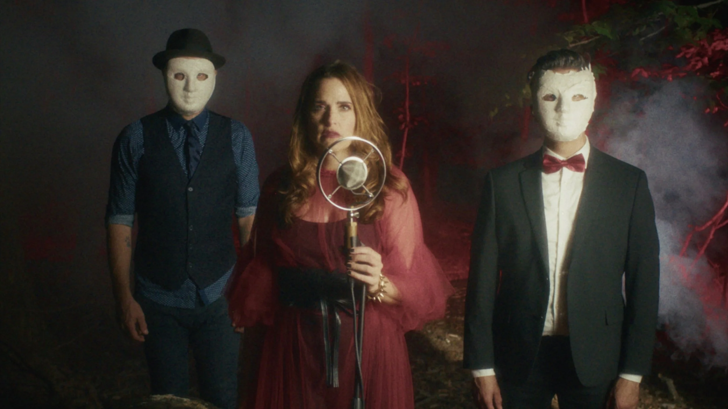 Juliet Lloyd - Call Your Wife